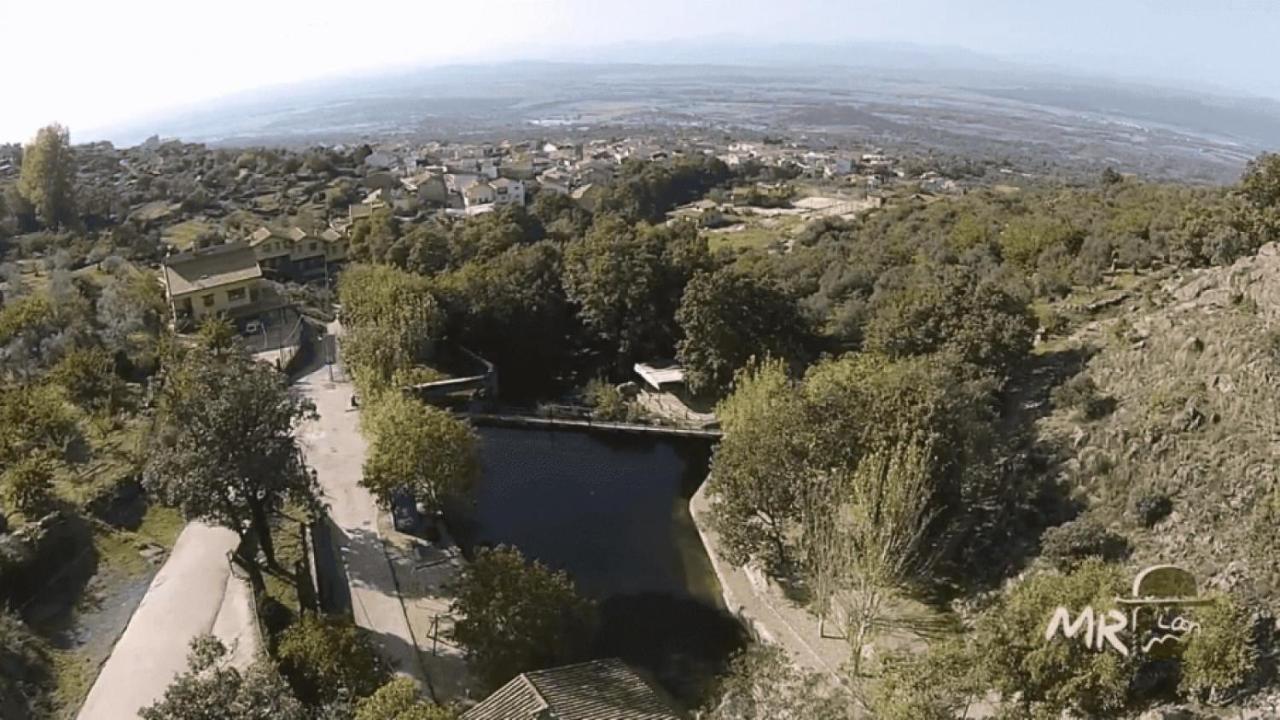 Casas Rurales Acebuche, Descubre el Otoño Mágico en el Valle de Ambroz Casas del Monte Esterno foto