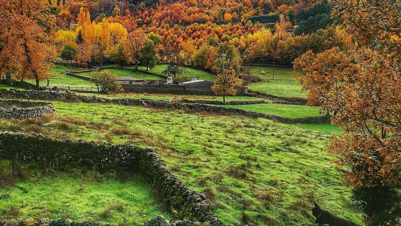 Casas Rurales Acebuche, Descubre el Otoño Mágico en el Valle de Ambroz Casas del Monte Esterno foto