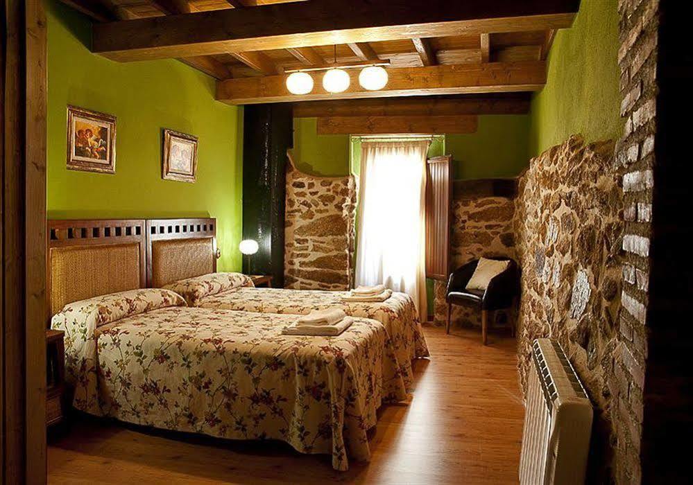 Casas Rurales Acebuche, Descubre el Otoño Mágico en el Valle de Ambroz Casas del Monte Esterno foto
